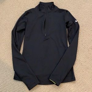 Nike 1/4 zip long sleeve pullover